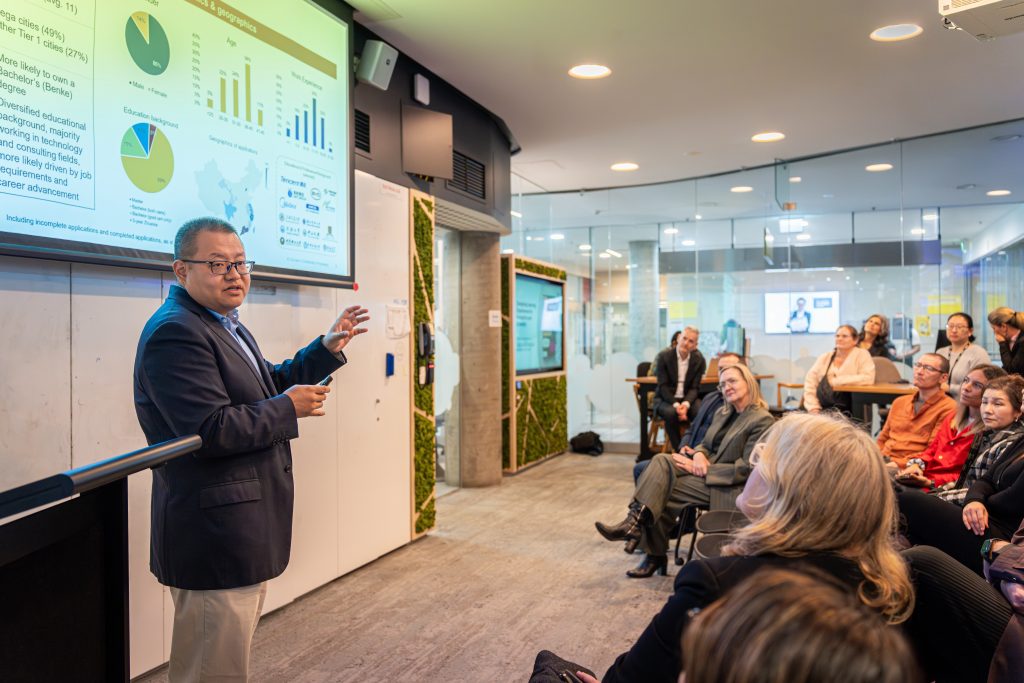 Siyan Li presents at the Global Digital Growth Program in the Ed Hub